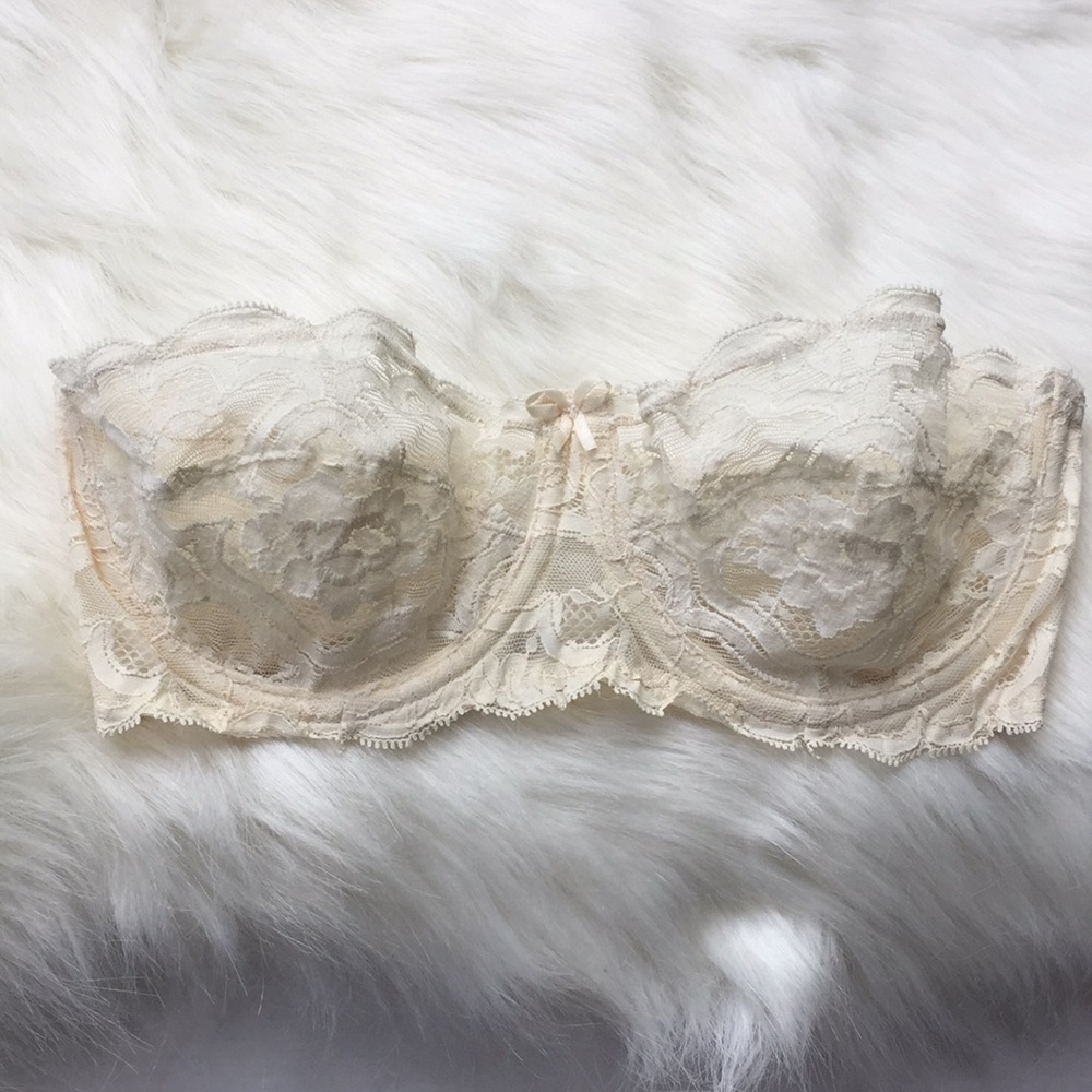 Vintage Vanity Fair strapless cream bra